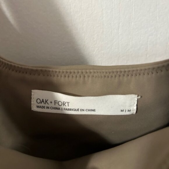 Fitted Romper with Pockets - Picture 3 of 4